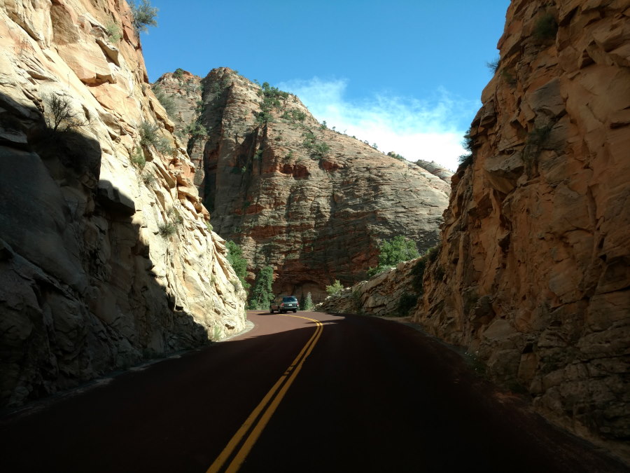 Driveby Scenery In Zion National Park - Scenery