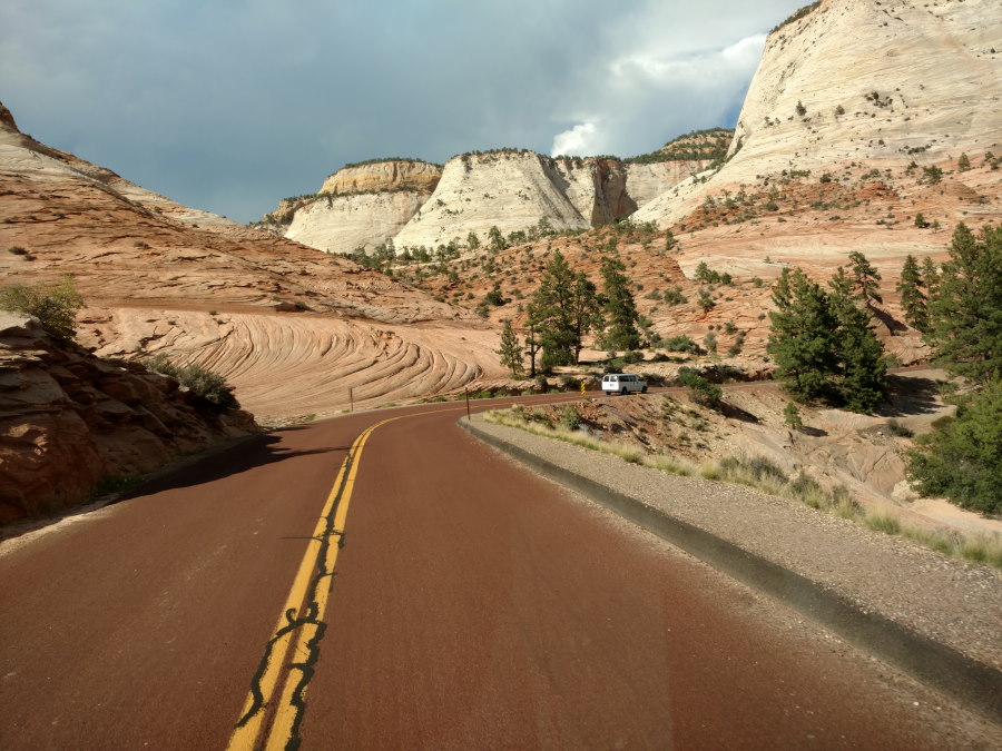 Driveby Scenery In Zion National Park - Scenery