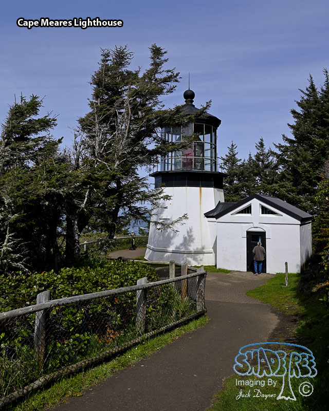 Cape Meares Lighthouse - Scenery